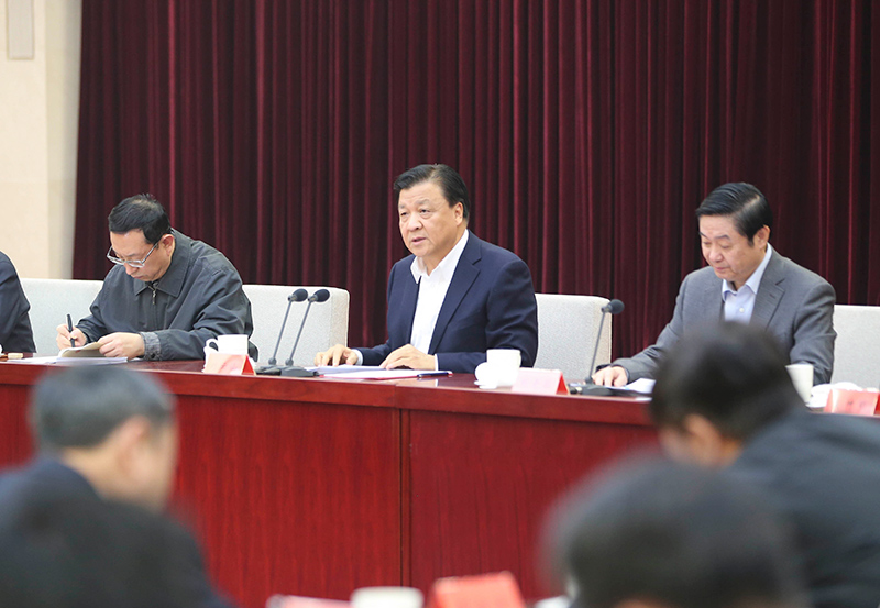 刘云山在国家高端智库建设试点工作会议上强调 积极推进中国特色新型智库建设